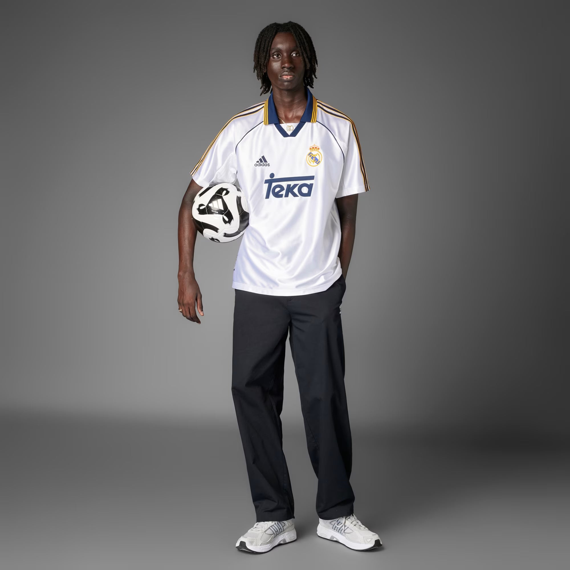 Real Madrid 1999/00 Retro Shirt - White